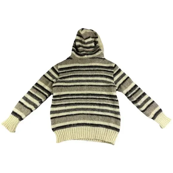 Les-Knit 100% Icelandic Vintage Wool Cable Knit Minimalist Sustainable Sweater